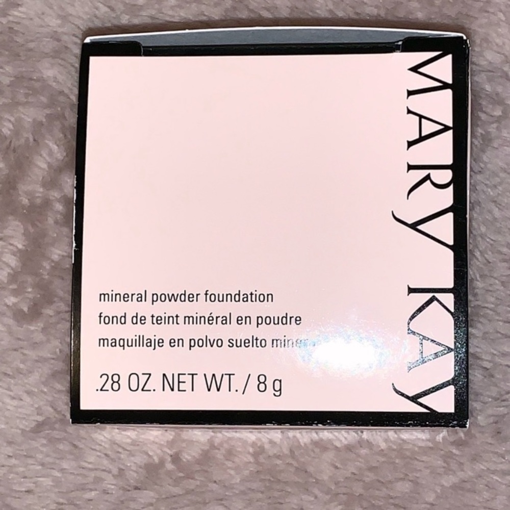 Mary Kay mineral powder foundation